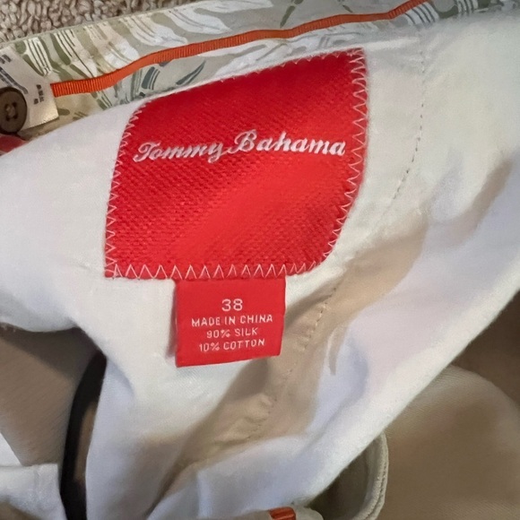 Tommy Bahama Men's Latigo Beach Shorts - Picture 3 of 4